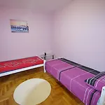 Julije Apartment *